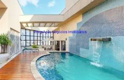 Apartamento 33m², 01 dormitório, 01 banheiro e 01 vaga na garagem.  condomínio com portaria, segurança 24hrs, piscina, churrasqueira, academia