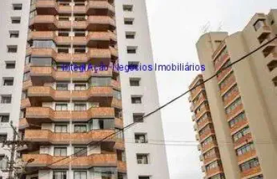 Apartamento 115m², 03 dormitórios (sendo 01 suíte), 02 banheiros e 03 vagas na garagem.  condomínio com portaria, segurança 24hrs, piscina.