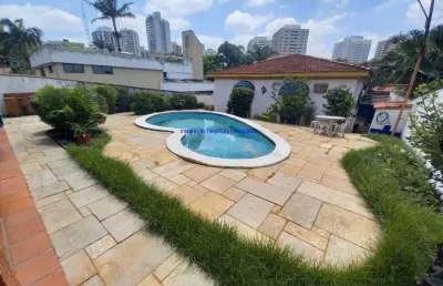 Sobrado 593m², 03 dormitórios,  05 banheiros e 02 vagas na garagem  excelente localização entre as avenidas bagiru, padre pereira de andrade