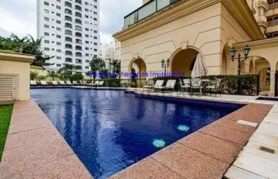Apartamento 588m², 04 dormitórios (sendo suítes), 05 banheiros e 08 vagas na garagem.  condomínio com portaria, segurança 24hrs, piscina.