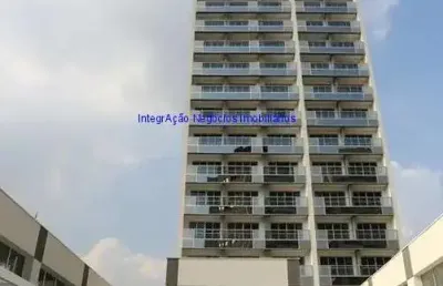Conjunto comercial 32m², 01 sala, 01 banheiro e 01 vaga na garagem.   condomínio com recepção e segurança 24hrs.  excelente localização.