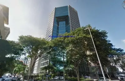 Conjunto comercial 405.52m², 04 banheiros e 10 vagass na garagem.    condomínio com recepção e segurança 24hrs.  excelente localização.
