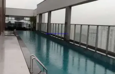 Apartamento 125m², 03 dormitórios (sendo suítes), 04 banheiros e 02 vagas na garagem.    condomínio com portaria, segurança 24hrs, piscina aquecida.