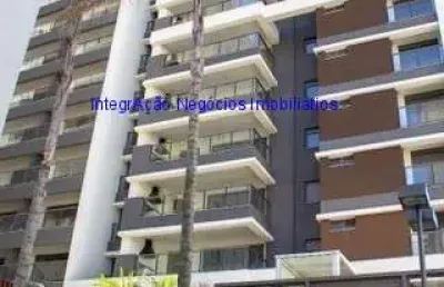 Apartamento 108m², 03 dormitórios (sendo 01 suíte), 04 banheiros e 02 vagas na garagem.  condomínio com portaria, segurança 24hrs, piscina.