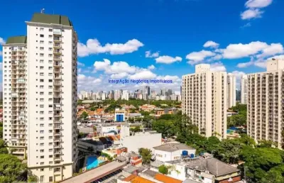 Apartamento 57m², 02 dormitórios, 01 banheiro e 01 vaga na garagem.   condomínio com portaria 24hrs, piscina e churrasqueira.   excelente localização