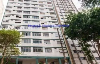 Condomínio com portaria 24hrs, salão de festa, quadra poliesportiva, academia e churrasqueira.    excelente localização