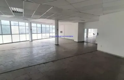 Loja 500m², 01 banheiro.  excelente localização á 2 minutos andando para a estação do metrô santa cecília; entre as ruas helvétia, ana cintra.