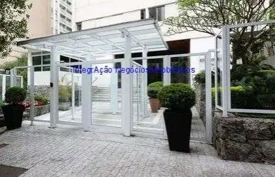Apartamento 123m², 03 dormitórios (sendo 01 suíte), 03 banheiros e 01 vaga na garagem.    condomínio com portaria 24hrs, piscina, salão de festa