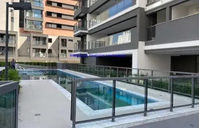 Apartamento 163m², 03 dormitórios (sendo suítes), 05 banheiros e 02 vagas na garagem.   condomínio com portaria, segurança 24hrs, piscina.
