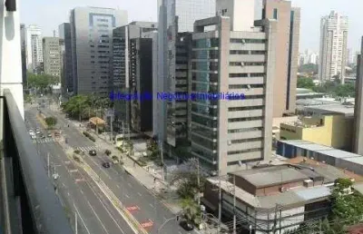 Apartamento mobiliado 66m², 01 dormitório (sendo suíte), 02 banheiros e 01 vaga na garagem.    condomínio com portaria, segurança 24hrs, piscina.