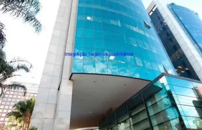 Conjunto comercial 234m², 02 banheiros e 06 vagas na garagem.  condomínio com recepção e segurança 24hrs.  excelente localização;