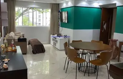 Condomínio com portaria, segurança 24hrs, piscina, salão de jogos, espaço gourmet e churrasqueira.  excelente localização