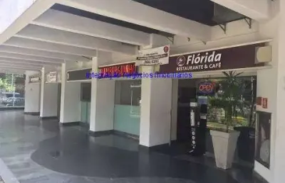 Conjunto comercial 59m², 02 banheiros e 01 vaga na garagem.   condomínio com recepção e segurança 24hrs.   excelente localização entre as ruas iraci.