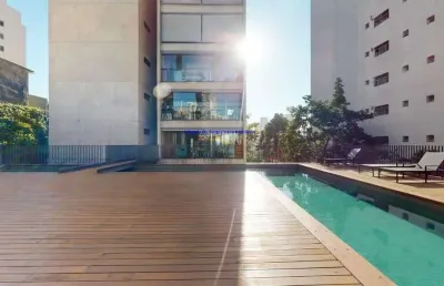 Condomínio com portaria, segurança, piscina, academia, lavanderia, espaço gourmet e salão de festa.  excelente localização