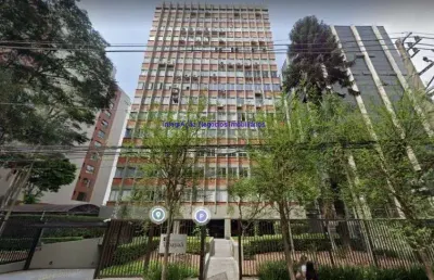 Conjunto comercial 42m², 01 banheiro e 01 vaga na garagem.    condomínio recepção e segurança 24hrs.   excelente localização entre as ruas brasília