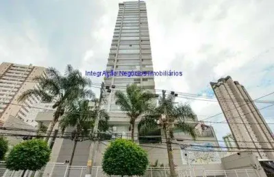 Apartamento 250m², 04 dormitórios (sendo  suítes), 05 banheiros e 04 vagas na garagem.  condomínio com portaria, segurança 24hrs, quadra de tênis