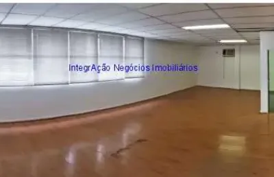 Conjunto comercial  120m², 02 banheiros   condomínio com recepção e segurança 24hrs.  excelente localização entre as avenidas marquês de são vicente.