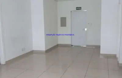 Conjunto comercial 120m², 01 banheiro e 01 vaga na garagem.  condomínio com recepção e segurança 24hrs.  excelente localização