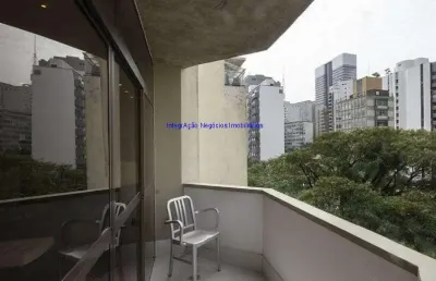 Apartamento 125m², 03 dormitórios (sendo 01 suíte), 03 banheiros e 01 vaga na garagem.   condomínio com portaria 24hrs.  excelente localização