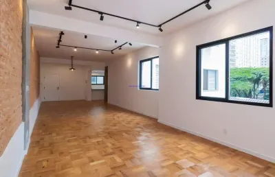 Apartamento 120,25 m², 02 dormitórios (sendo 01 suíte) e 02 banheiros.  condomínio com portaria, segurança 24hrs.  excelente localização á 6 minutos