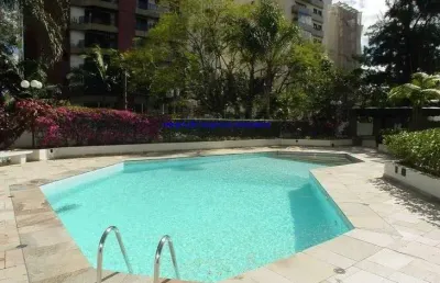 Apartamento 272m², 05 dormitórios (sendo 03 suítes), 05 banheiros e 03 vagas na garagem.   condomínio com portaria24hrs, piscina, piscina aquecida,