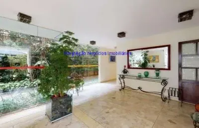 Apartamento 125m², 03 dormitórios (sendo 01 suíte), 02 banheiros e 01 vaga na garagem.    condomínio com portaria 24hrs, salão de festa,