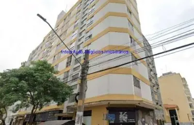 Condomínio com zelador e elevador.  excelente localização á 8 minutos andando para a estação de metro higienópolis-mackenzie ;