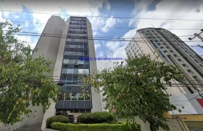 Conjunto comercial 110m², 01 copa, 02 banheiros e 02 vagas na garagem.  condomínio com recepção e segurança 24hrs.  excelente localização.