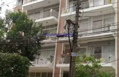 Apartamento 144m², 03 dormitórios (sendo 01 suíte), 04 banheiros e 01 vaga na garagem.  condomínio com portaria 24hrs e salão de festa.