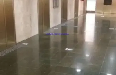 Laje comercial 803,00m², 03 banheiros e 08 vagas na garagem.  condomínio com recepção e segurança 24hrs.  excelente localização