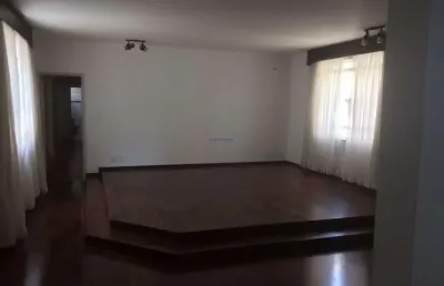 Apartamento 150m², 03 dormitórios (sendo 01 suíte), 02 banheiros e 01 vaga na garagem.  condomínio com portaria e segurança 24hrs.