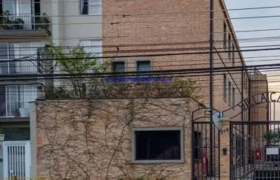 Conjunto comercial 250m²,04 salas, 03 banheiros e 04 vagas na garagem.  condomínio com recepção e segurança.  excelente localização