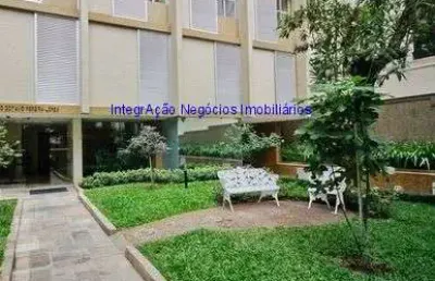 Apartamento 198m², 04 dormitórios ( sendo 01 suíte), 02 banheiros e 01 vaga de garagem.  condomínio com segurança, portaria, piscina, churrasqueira