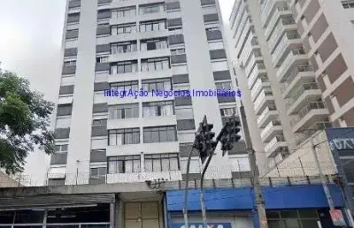 Condomínio com portaria e segurança 24hrs.  excelente localização á 7 minutos andando para a estação do metrô higienópolis-mackenzie;