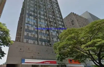 Conjunto comercial 448m², 06 banheiros e 03 vagas na garagem.   condomínio com recepção e segurança 24hrs.