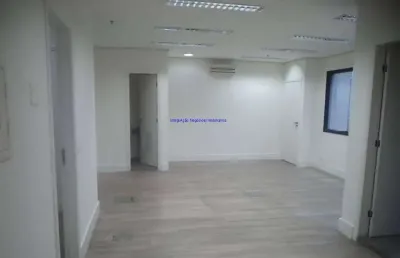 Conjunto comercial 37.18m², 02 banheiros e 01 vaga na garagem.  condomínio com recepção e segurança 24hrs.  excelente localização