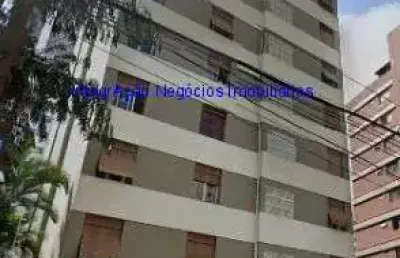 Condomínio com portaria e segurança 24h.  excelente localização a 1 minuto andando para o shopping frei caneca, entre as ruas frei caneca,