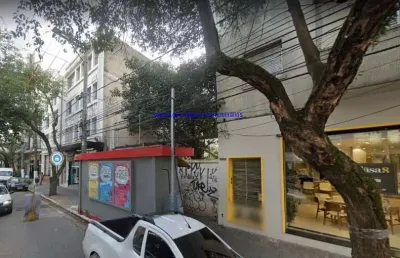 Terreno 400m².  excelente localização á 9 minutos andando para a estação do metrô fradique coutinho; entre as ruas doutor virgílio de carvalho pinto,