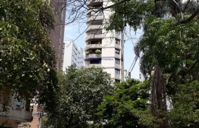 Apartamento 198m², 03 dormitórios (sendo 01 suite), 04 banheiros e 03 vagas na garagem.  condomínio com segurança, portaria, piscina, salão de festa