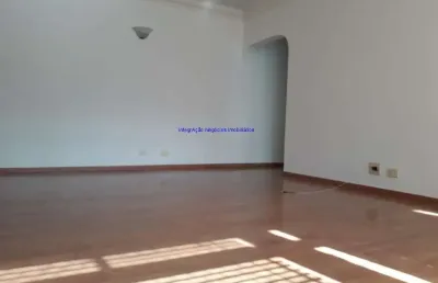 Apartamento 101m², 03 dormitórios sendo 01 suíte, 03 banheiros e 02 vagas na garagem. ótima área de lazer. excelente localização.