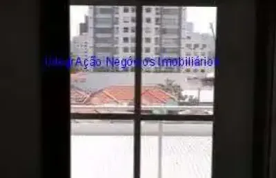 Sala comercial 40m², 02 banheiros e 01 vaga na garagem. excelente localização, a duas quadras da estação de metrô broolkin.