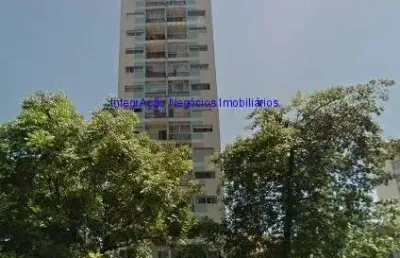 Condomínio com portaria e segurança.  excelente localização á 2 minutos andando para a estação do metrô higienopólis-mackezie; ao lado da universidade