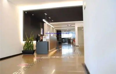 Conjunto comercial 62m², 02 banheiros e 02 vagas de garagem,  condomínio com recepção e segurança 24hrs.  excelente localização