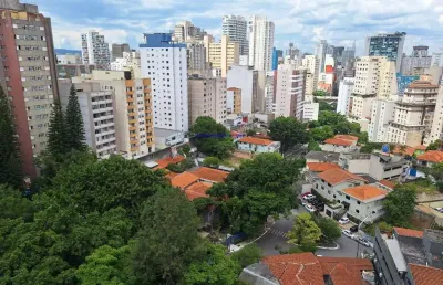 Condomínio com lavanderia, segurança e portaria 24h.  excelente localização entre as ruas frei caneca e avanhandava; proximos das estações de metrô