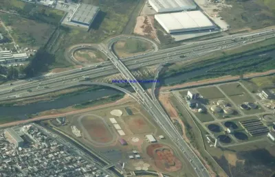 Localização estratégica, para construção de prédios residenciais, comerciais ou industrias. entrada pela rua sho yoshioka.