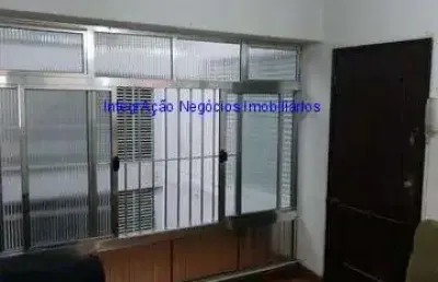 Apartamento, 51m²,  2 dormitórios, 1 banheiro, sem vaga de garagem. possui armários no quarto e cozinha.  condomínio com portaria 24hrs.