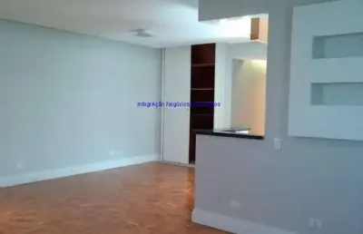 Apartamento 180m²,  3 dormitórios, sendo 2 suítes com armários, cozinha ampla , com armários, fogão embutido em forma de ilha com exaustor e coifa;