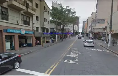 São 2 lojas térreas de frente para rua augusta em uma galeria e mais 10 lojas internas. condominio e iptu super baixo pela quantidade de lojas e metra