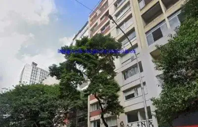 Apartamento studio 30m² e 01 banheiro.  condomínio com portaria e segurança.  excelente localização á 9 minutos andando para a estação do metrô