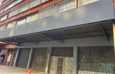 Loja 302m² e 04 banheiros.  excelente localização á 10 minutos andando para a estação do metrô anhangabaú; entre as ruas avanhandava